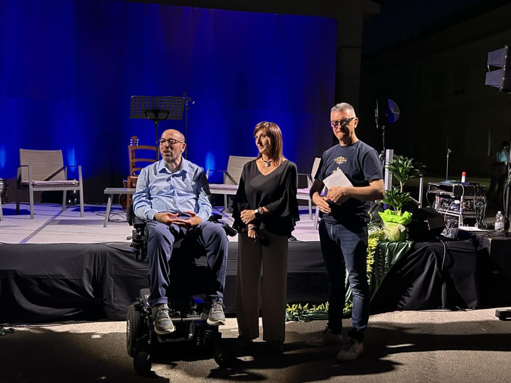 Sere d’incanto a Deliceto in centinaia all’ombra del Castello per i primi eventi d’estate