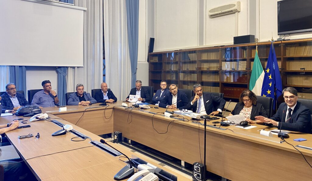 Crisi idrica nel Tarantino, dalla Basilicata novità importanti dopo l’incontro in Prefettura: «Cederemo la nostra acqua alla Puglia»