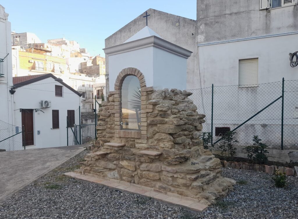 SABATO 6 SETTEMBRE CERIMONIA BENEDIZIONE NUOVA EDICOLA VOTIVA IN DEVOZIONE MADONNA DI LORETO madonna